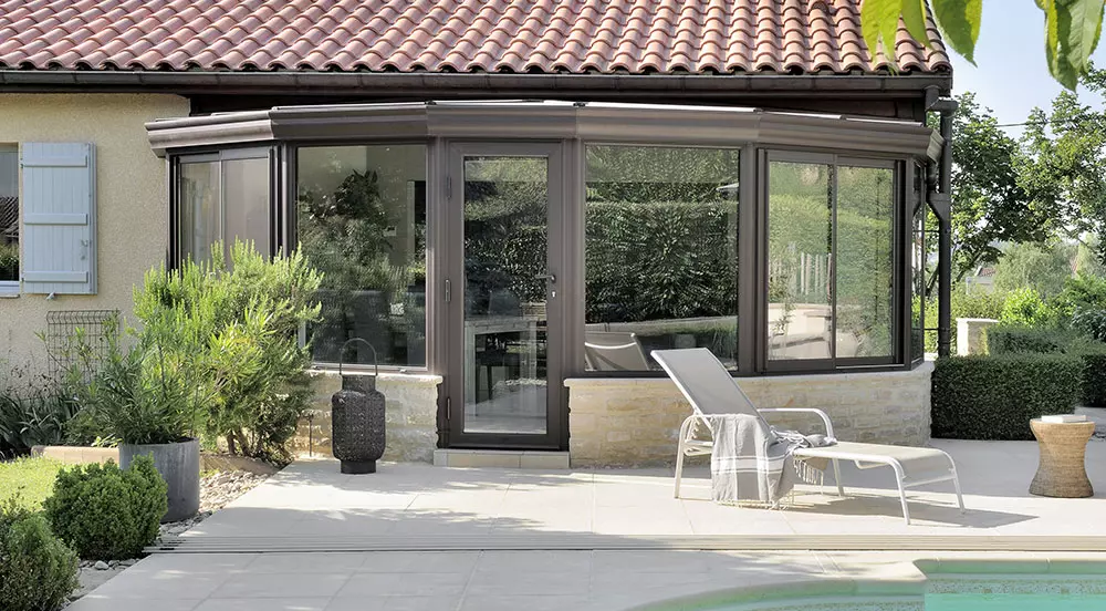 Porte pliante en aluminium de haute qualité – Parfaite pour les vérandas et  les balcons.