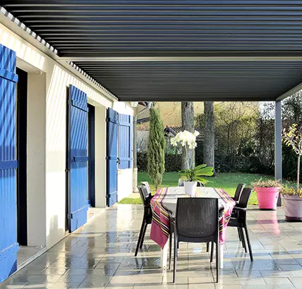 Pergola bioclimatique