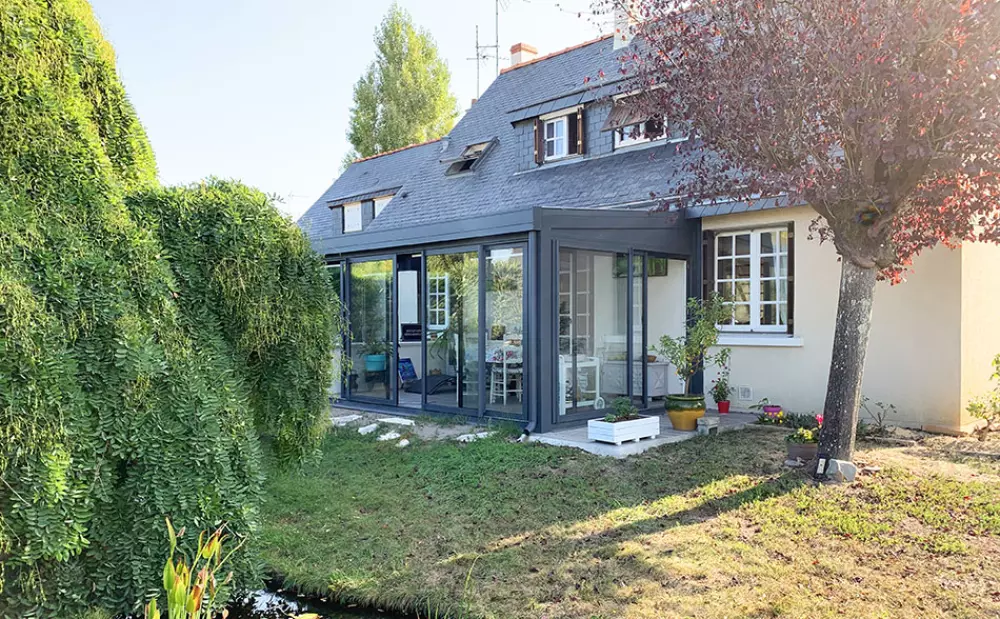 Véranda bois alu à Saint-Georges-sur-Loire