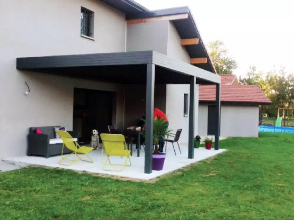 pergola bioclimatique dans l'Ain