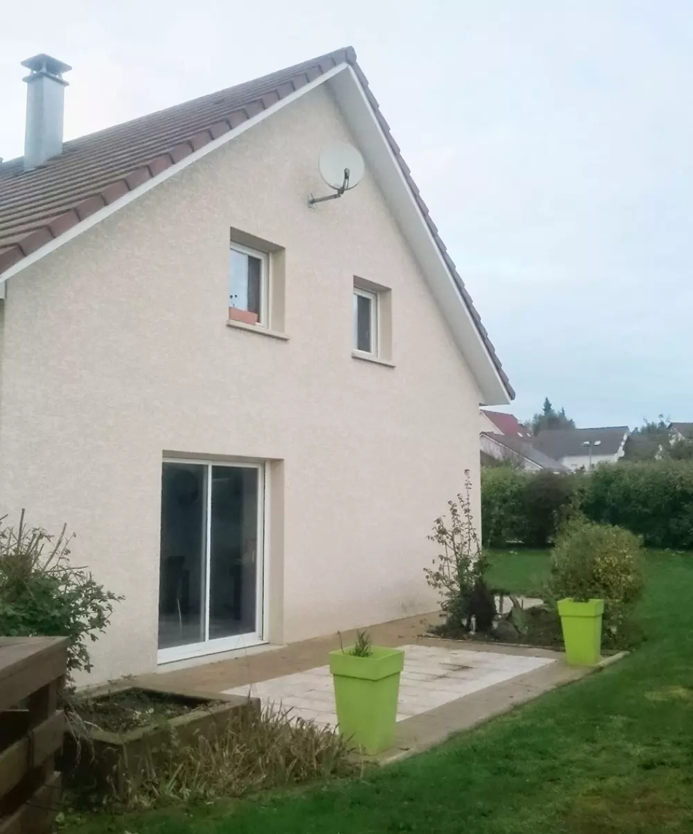 maison avant pose d'une extension bois dans le 25