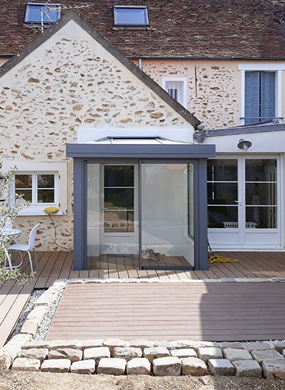 sas d'entrée moderne maison ancienne